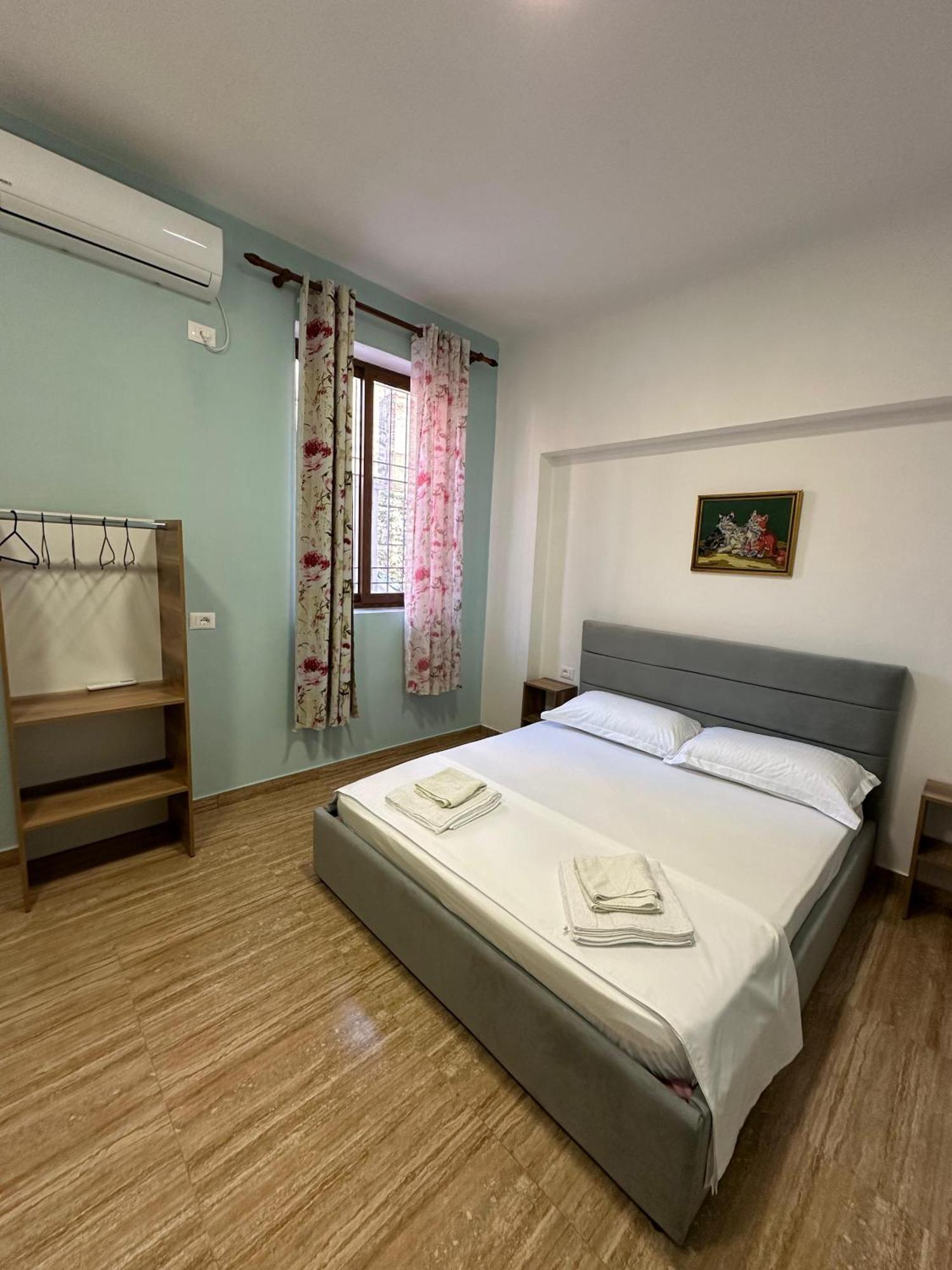 Las Palmas Guesthouse Шкодер Экстерьер фото
